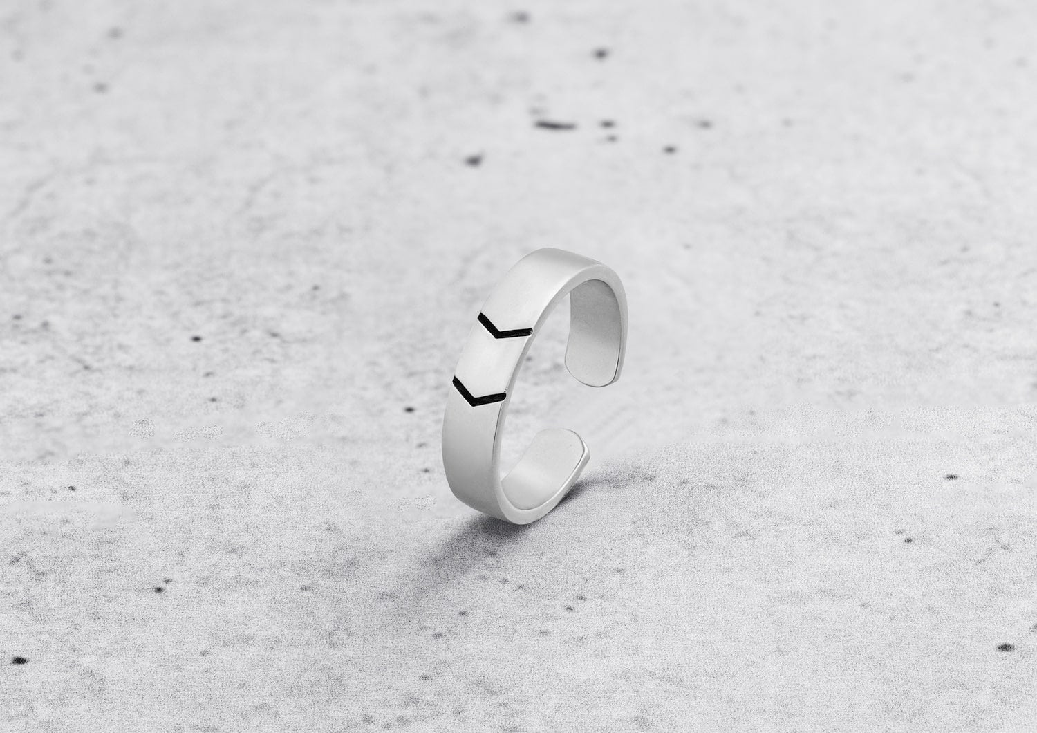 Arrow Band Silver Ring