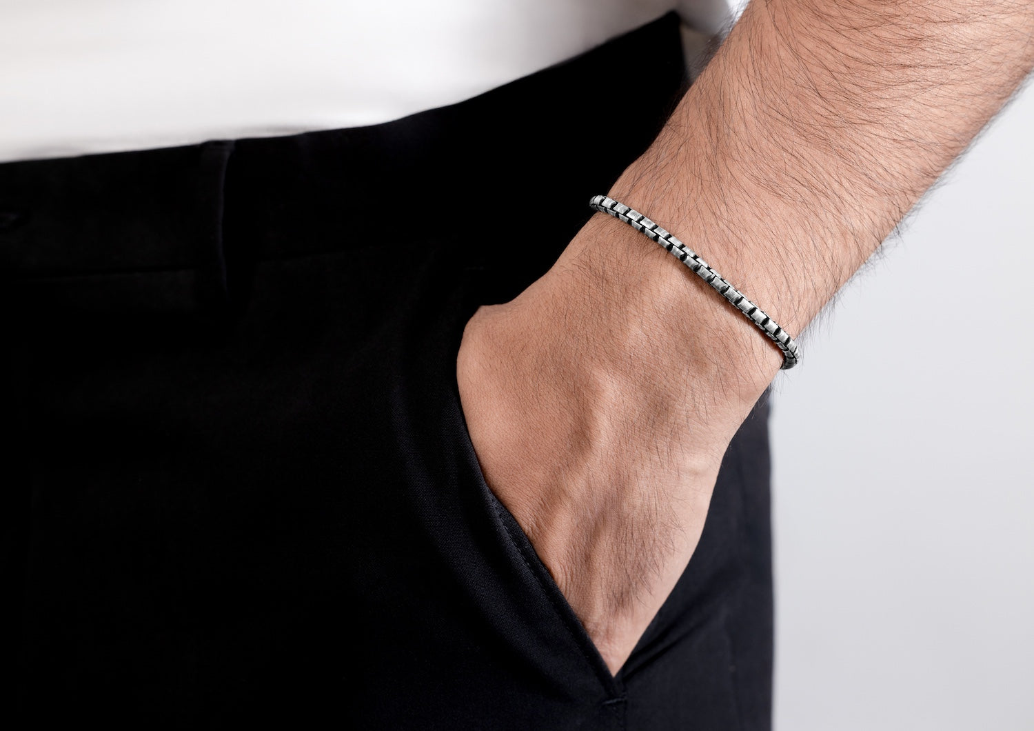 Sleek Edge 3D Bracelet