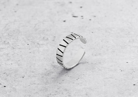 Silver Stride Gents Ring