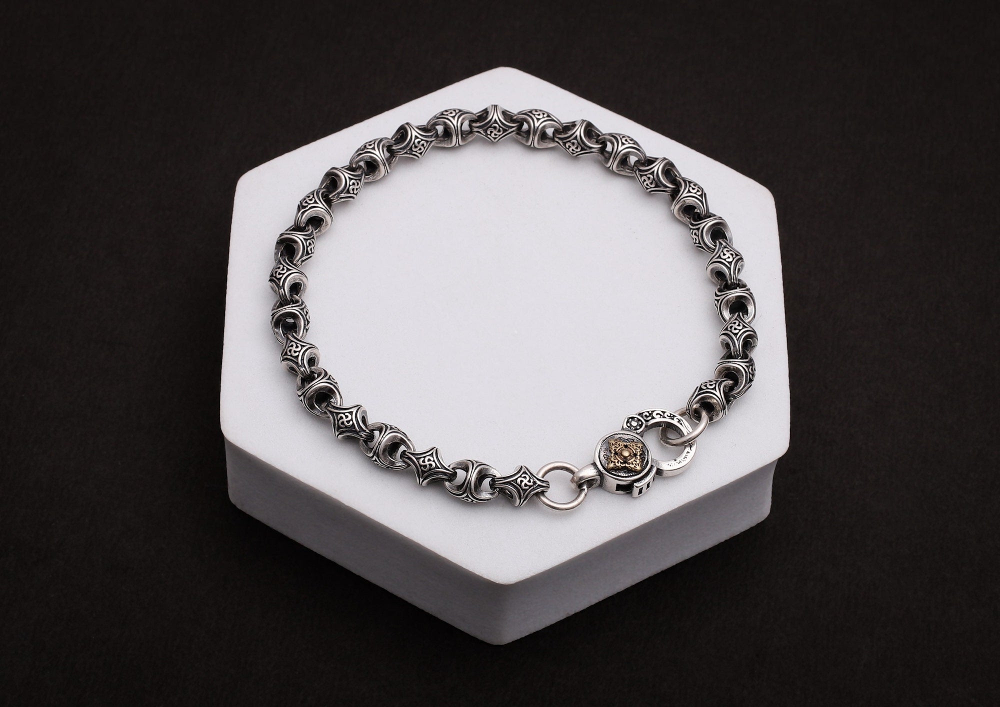 Modern shop silver bracelet